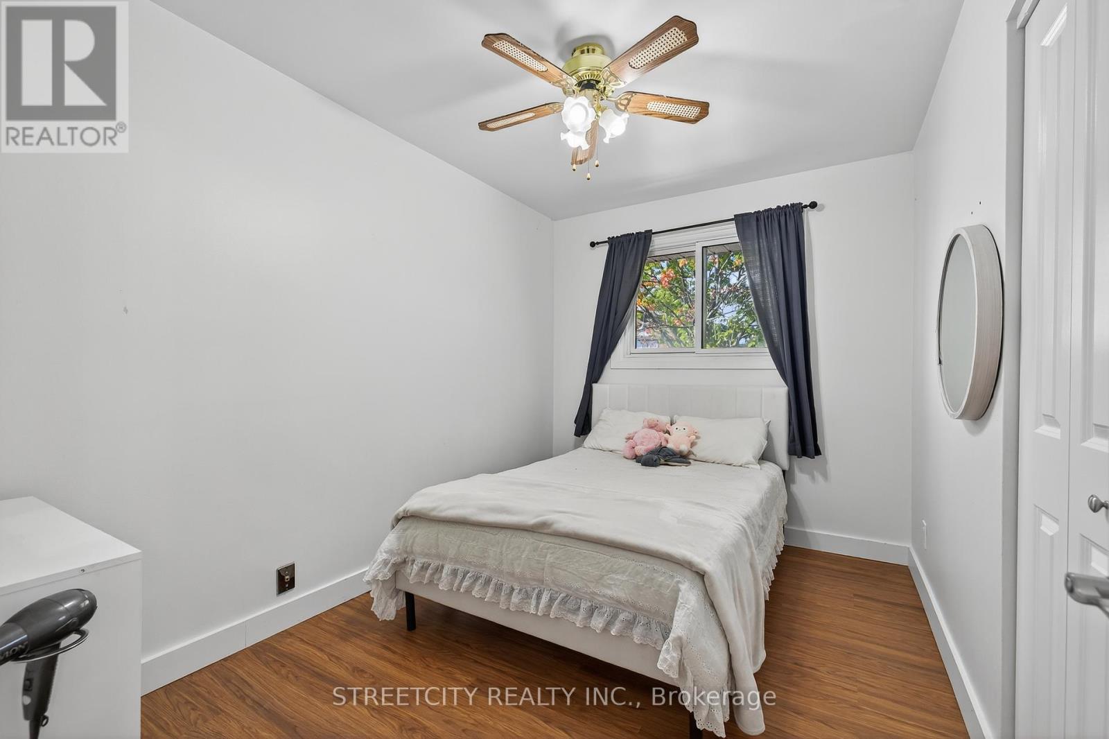 407 Elm Street, St. Thomas, Ontario  N5R 1K2 - Photo 19 - X12452027