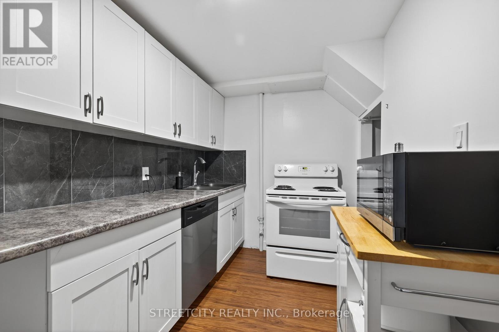 407 Elm Street, St. Thomas, Ontario  N5R 1K2 - Photo 32 - X12452027