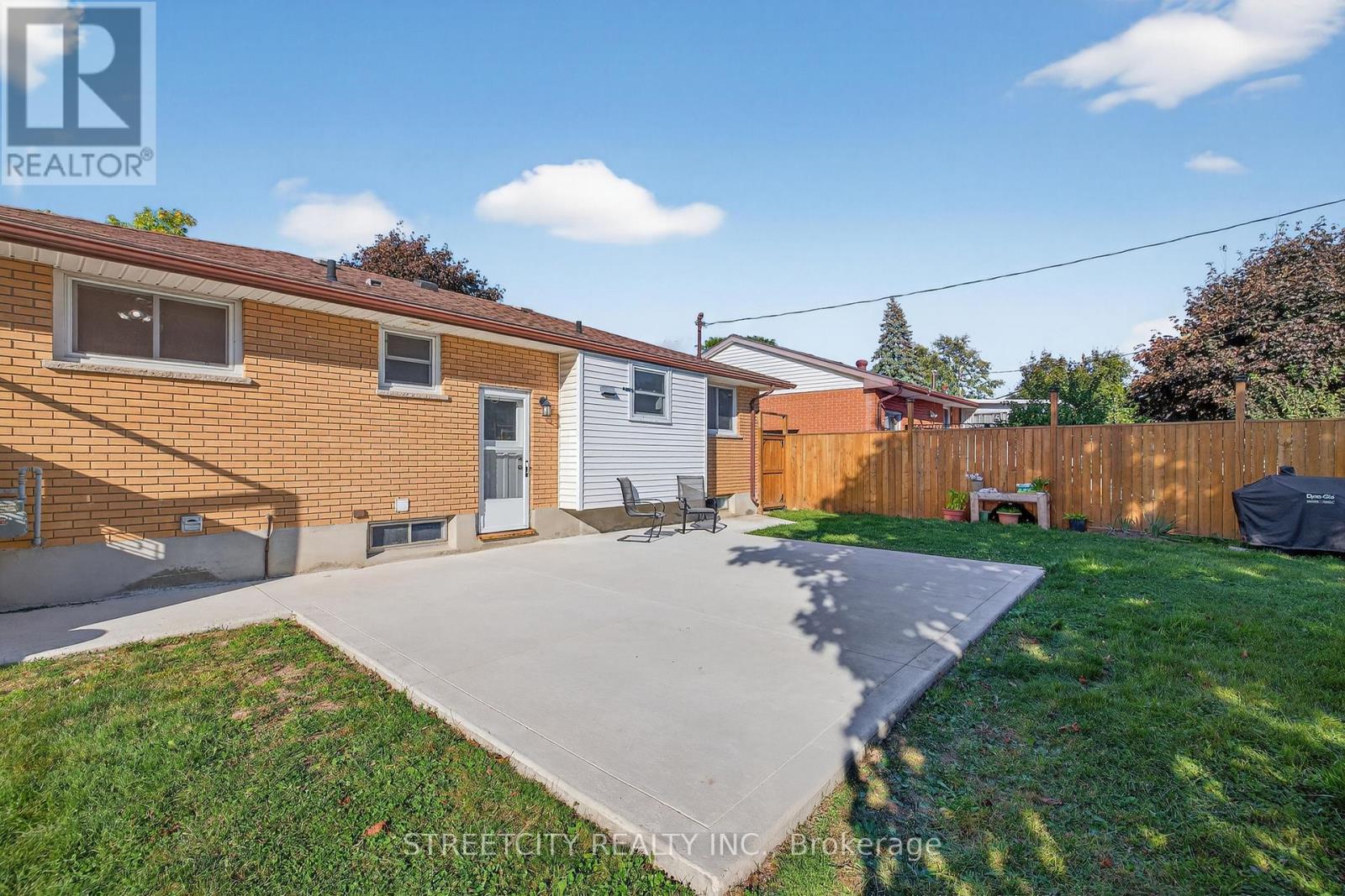 407 Elm Street, St. Thomas, Ontario  N5R 1K2 - Photo 44 - X12452027