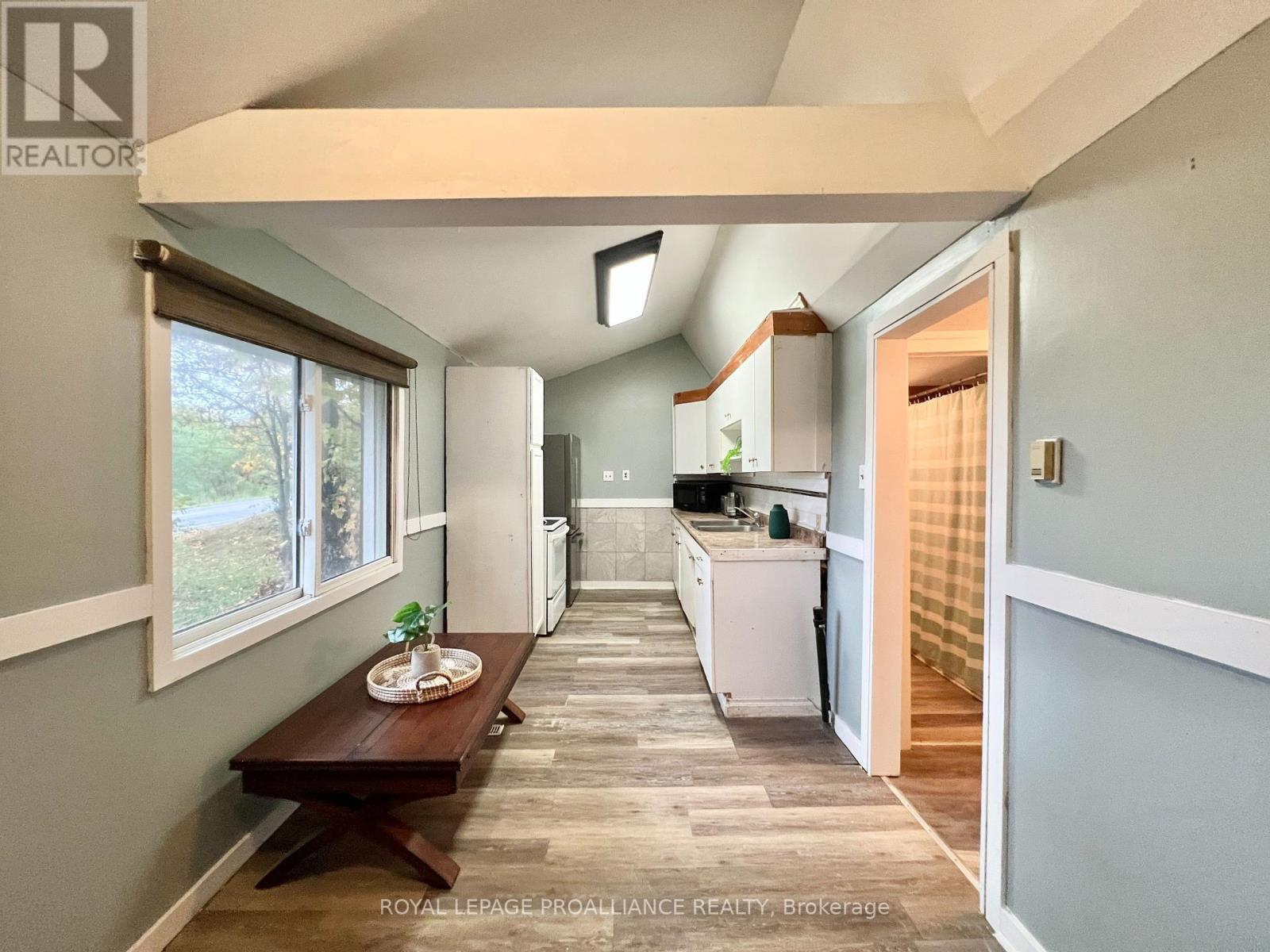 2112 Hamilton Road, Quinte West, Ontario  K8V 5P8 - Photo 8 - X12451982