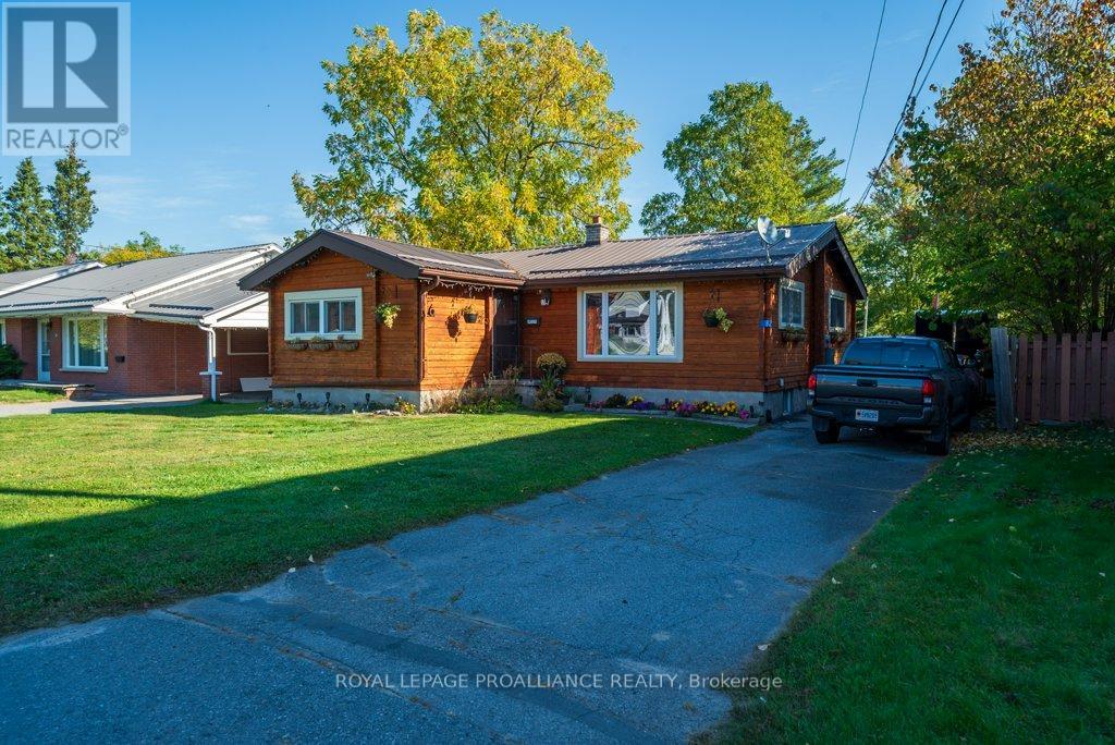 82 North Trent Street, Quinte West (Frankford Ward), Ontario  K0K 2C0 - Photo 16 - X12452020