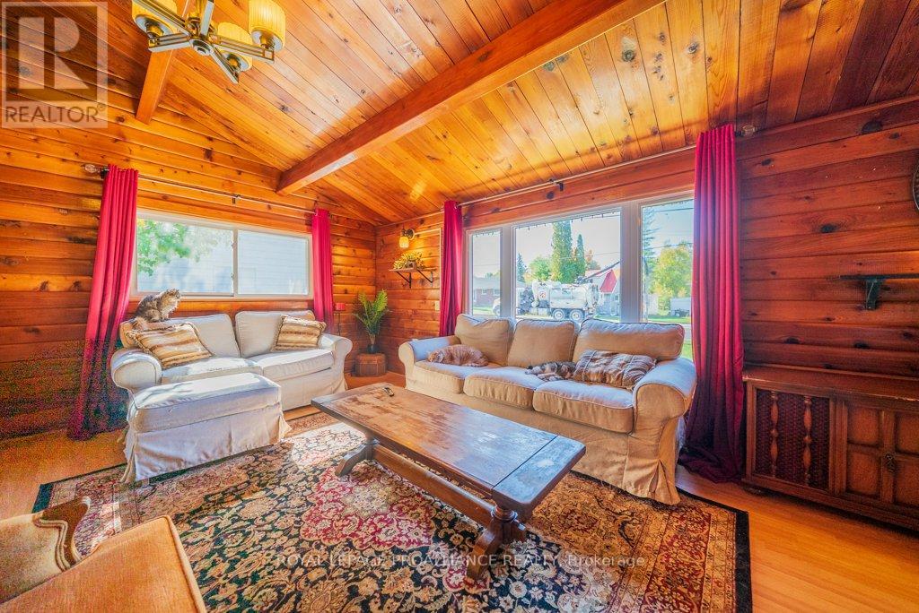 82 North Trent Street, Quinte West (Frankford Ward), Ontario  K0K 2C0 - Photo 23 - X12452020