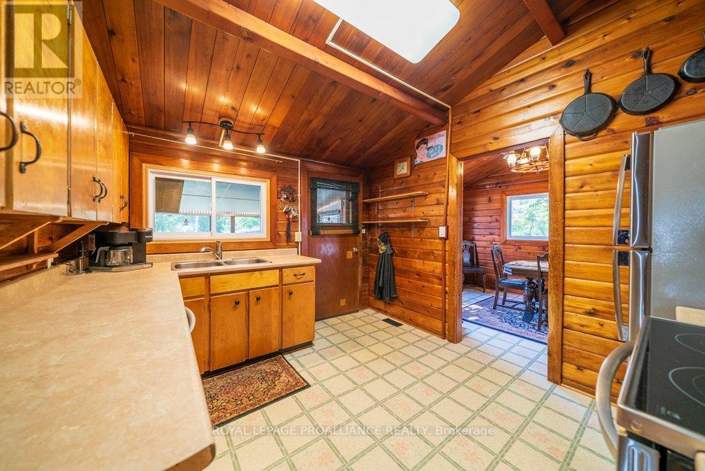 82 North Trent Street, Quinte West (Frankford Ward), Ontario  K0K 2C0 - Photo 33 - X12452020