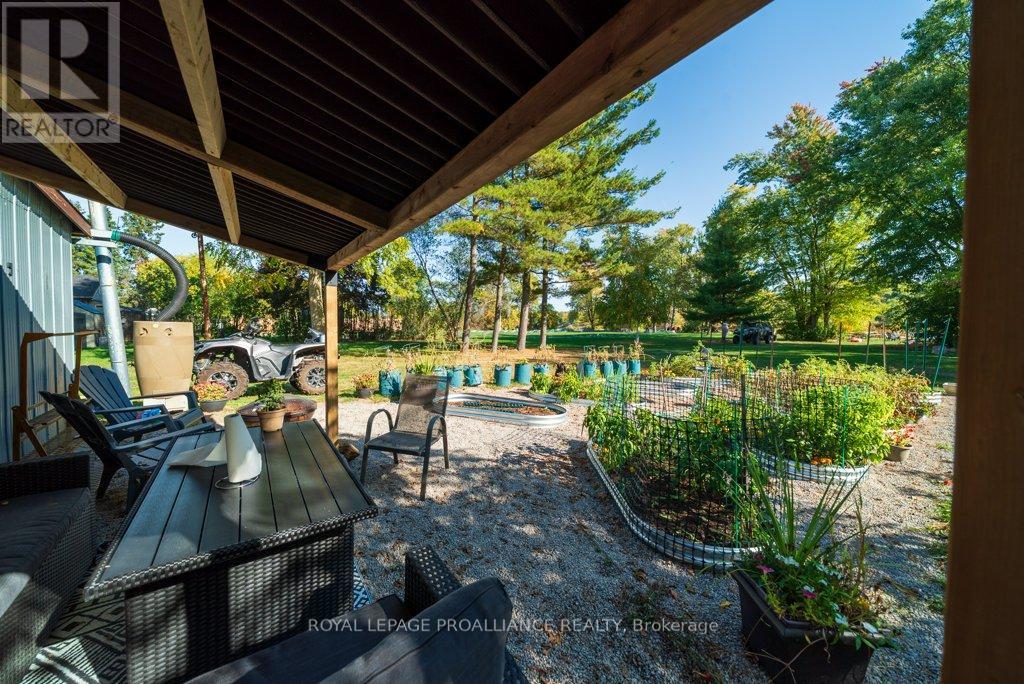 82 North Trent Street, Quinte West (Frankford Ward), Ontario  K0K 2C0 - Photo 9 - X12452020