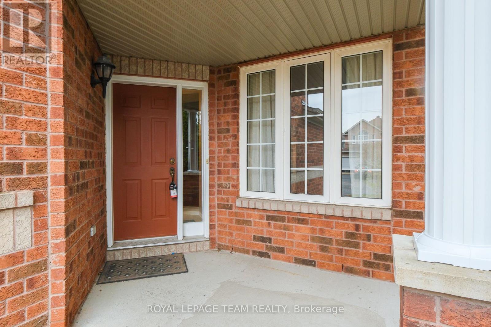 6 State Street, Ottawa, Ontario  K2C 4B3 - Photo 3 - X12451988