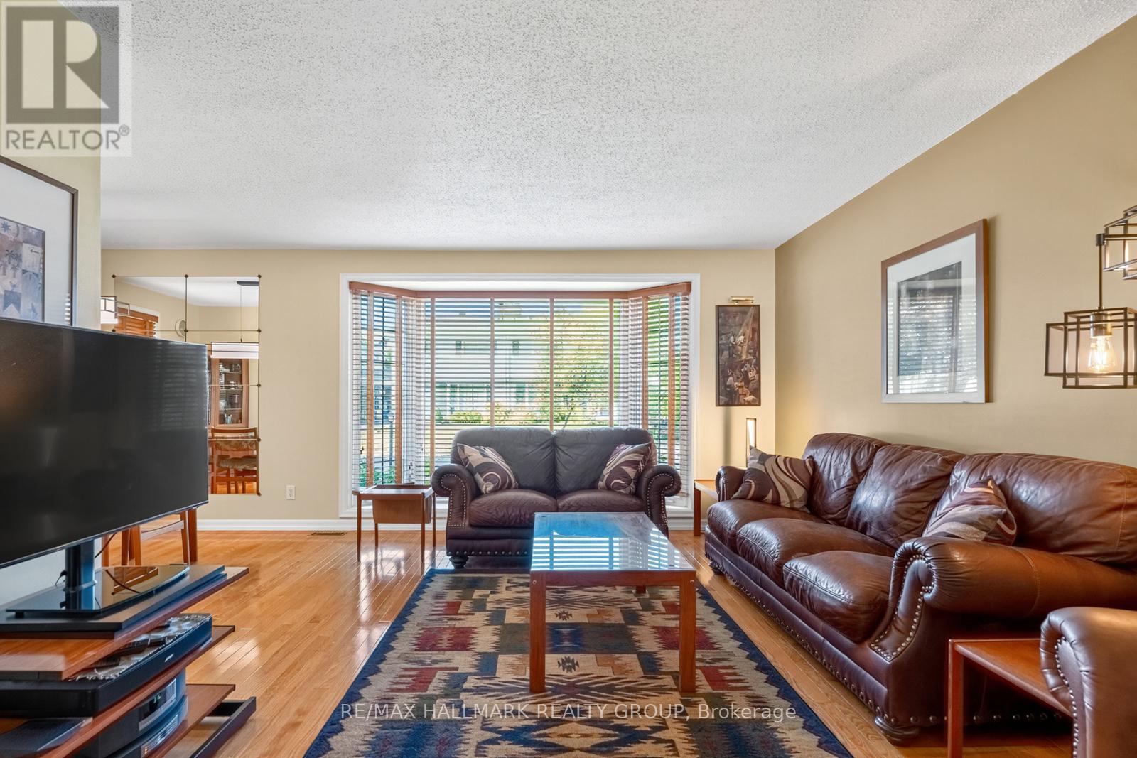 1816 Applegrove Court, Ottawa, Ontario  K1J 6S5 - Photo 25 - X12452021