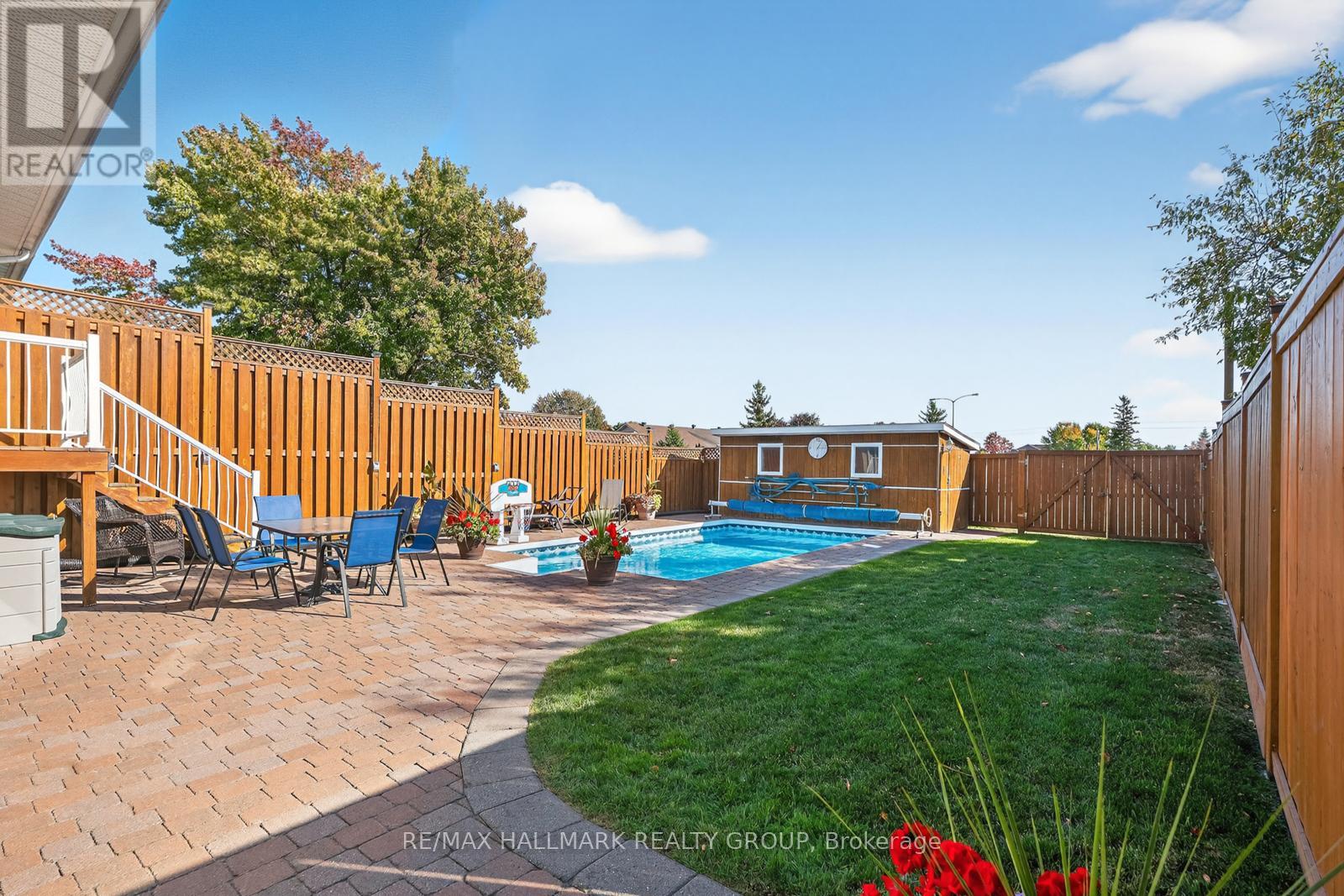 1816 Applegrove Court, Ottawa, Ontario  K1J 6S5 - Photo 6 - X12452021