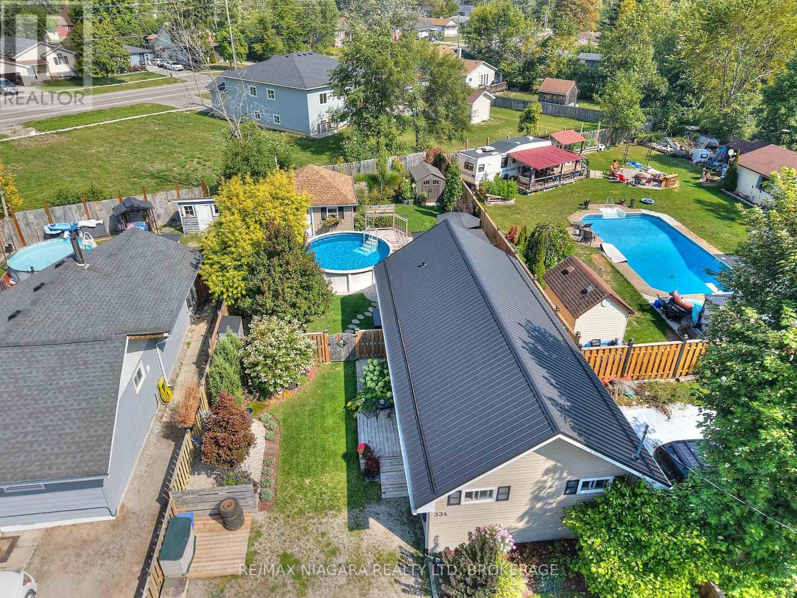 334 Leask Avenue, Fort Erie, Ontario  L2A 4L4 - Photo 1 - X12452012