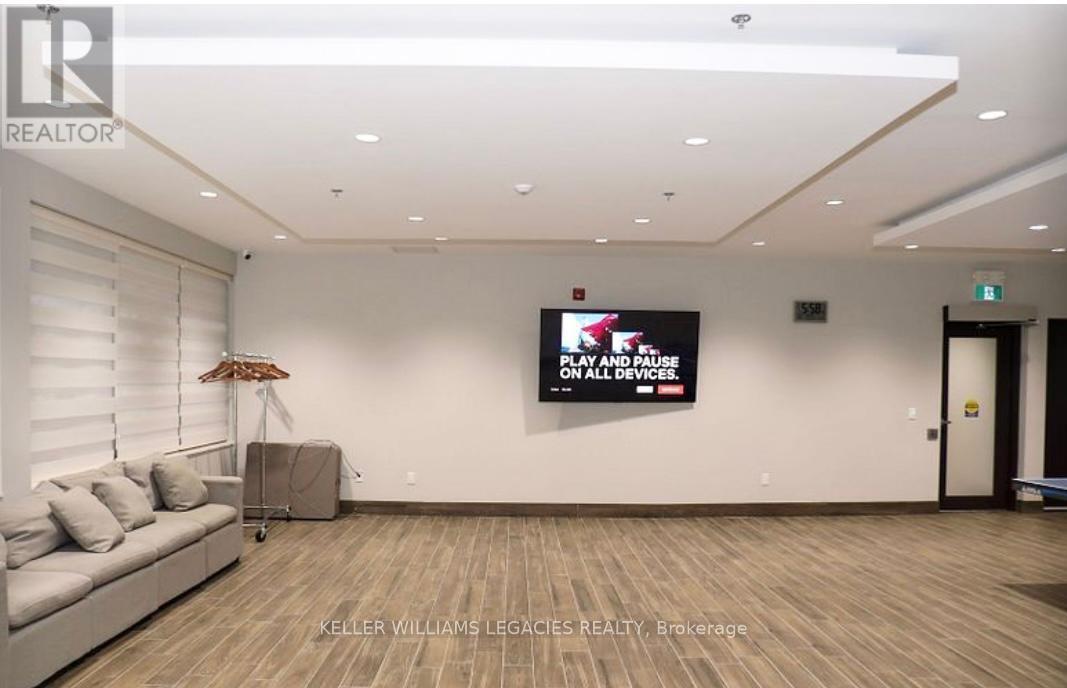 1004 - 715 Don Mills Road, Toronto (Flemingdon Park), Ontario  M3C 1S4 - Photo 12 - C12451814