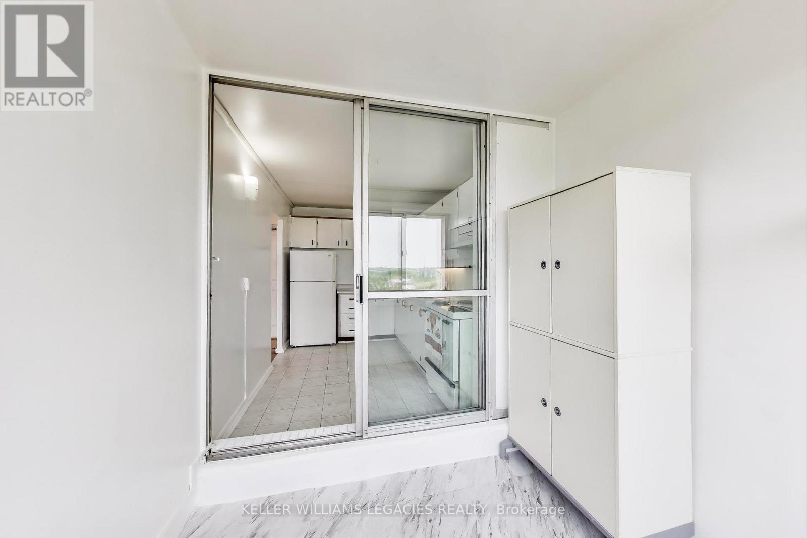 1004 - 715 Don Mills Road, Toronto (Flemingdon Park), Ontario  M3C 1S4 - Photo 24 - C12451814