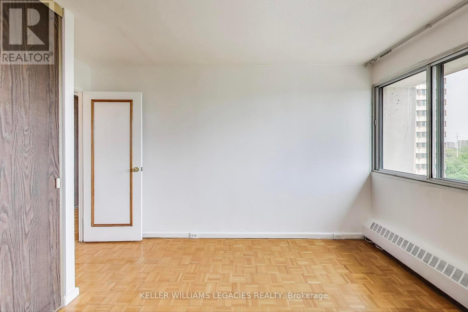 1004 - 715 Don Mills Road, Toronto (Flemingdon Park), Ontario  M3C 1S4 - Photo 28 - C12451814