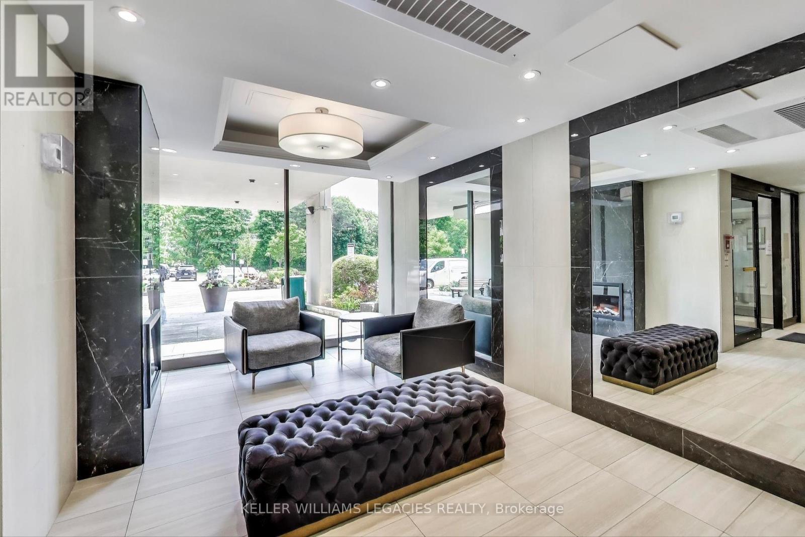 1004 - 715 Don Mills Road, Toronto (Flemingdon Park), Ontario  M3C 1S4 - Photo 4 - C12451814