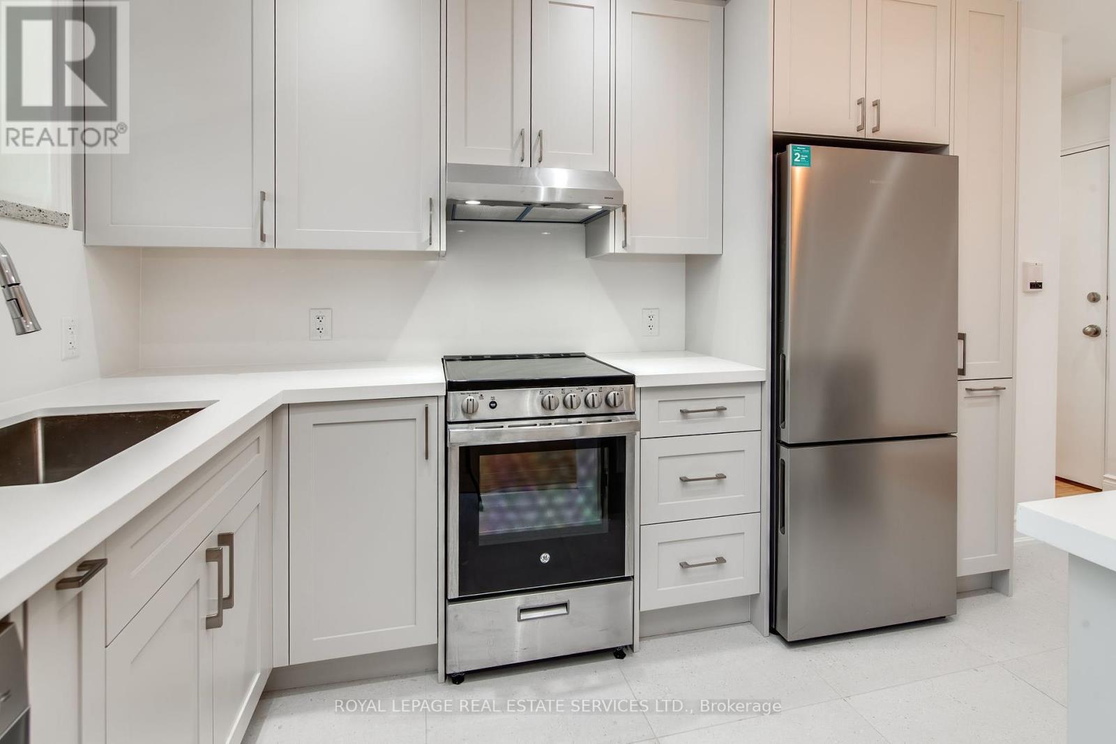 206 - 172 Sherwood Avenue, Toronto, Ontario  M4P 2A8 - Photo 7 - C12451838