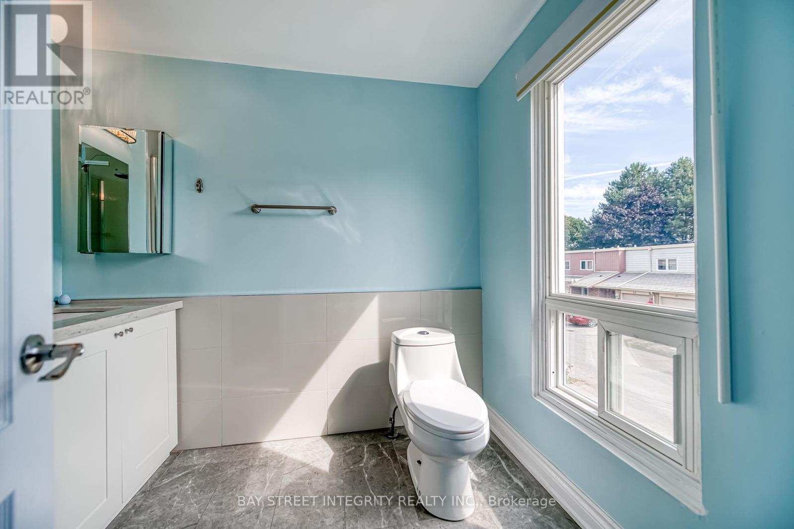 72 Elsa Vine Way, Toronto (Bayview Village), Ontario  M2J 4H9 - Photo 19 - C12451859
