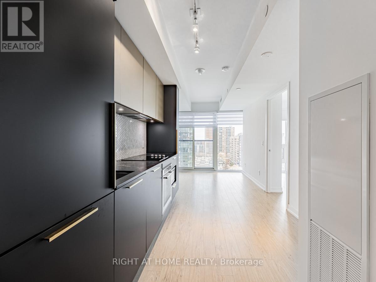 1615 - 85 Wood Street, Toronto, Ontario  M4Y 0E8 - Photo 11 - C12451888