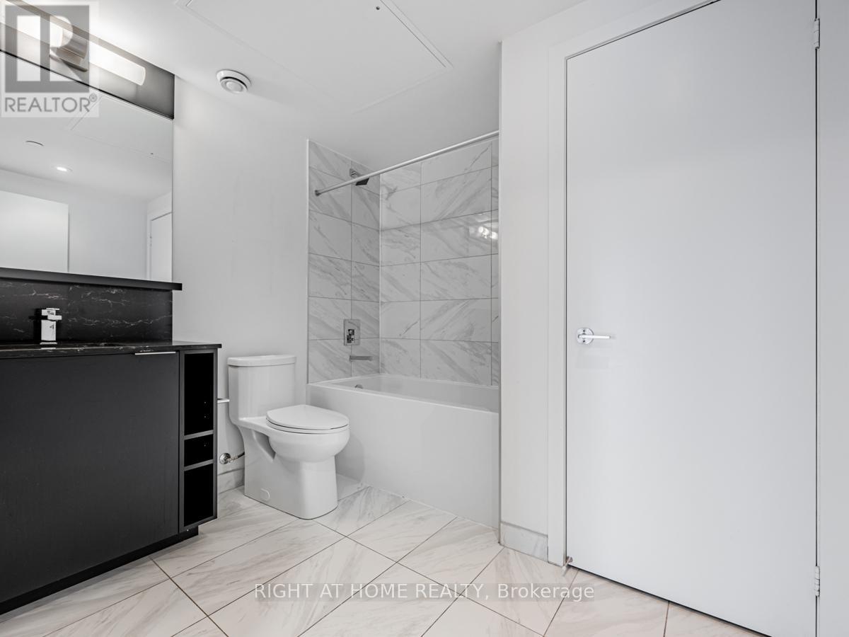 1615 - 85 Wood Street, Toronto, Ontario  M4Y 0E8 - Photo 25 - C12451888