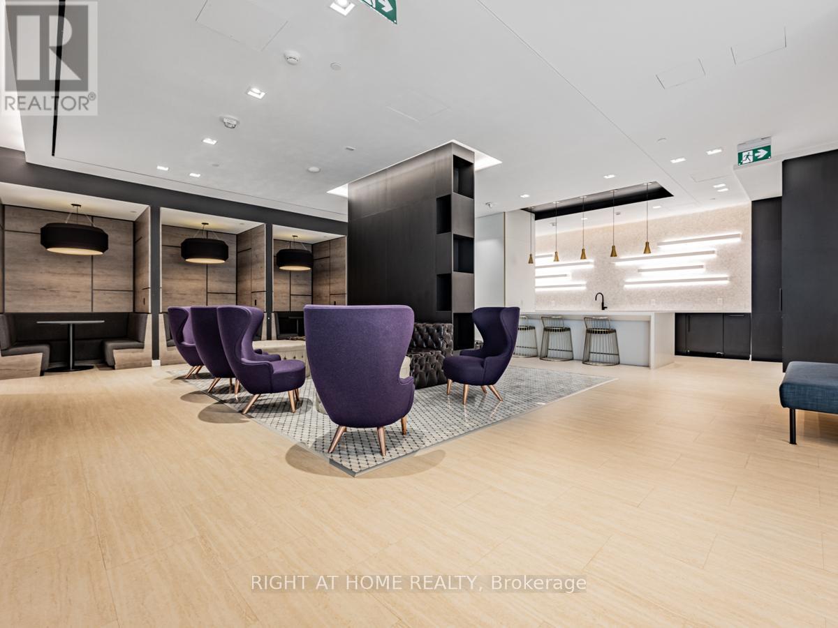 1615 - 85 Wood Street, Toronto, Ontario  M4Y 0E8 - Photo 4 - C12451888