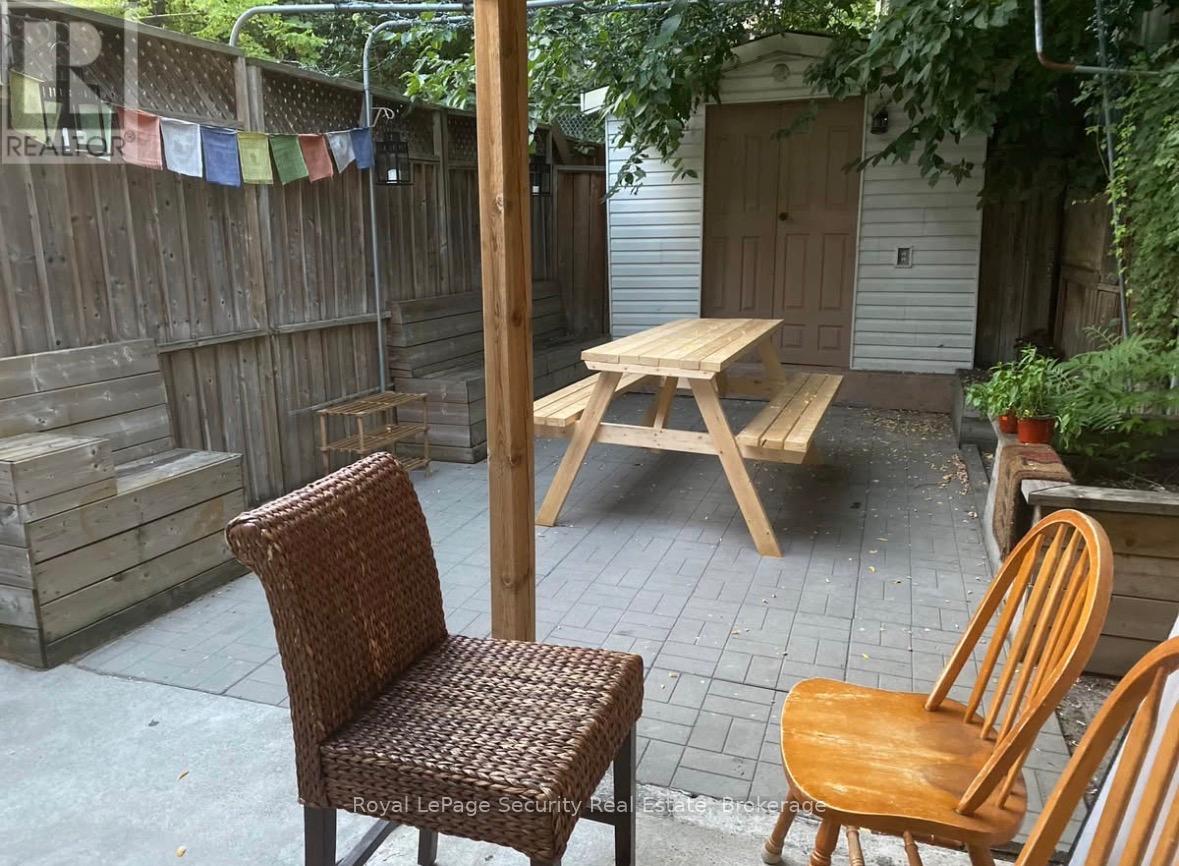 Lower - 6 Rusholme Park Crescent, Toronto, Ontario  M6J 2C9 - Photo 7 - C12451918