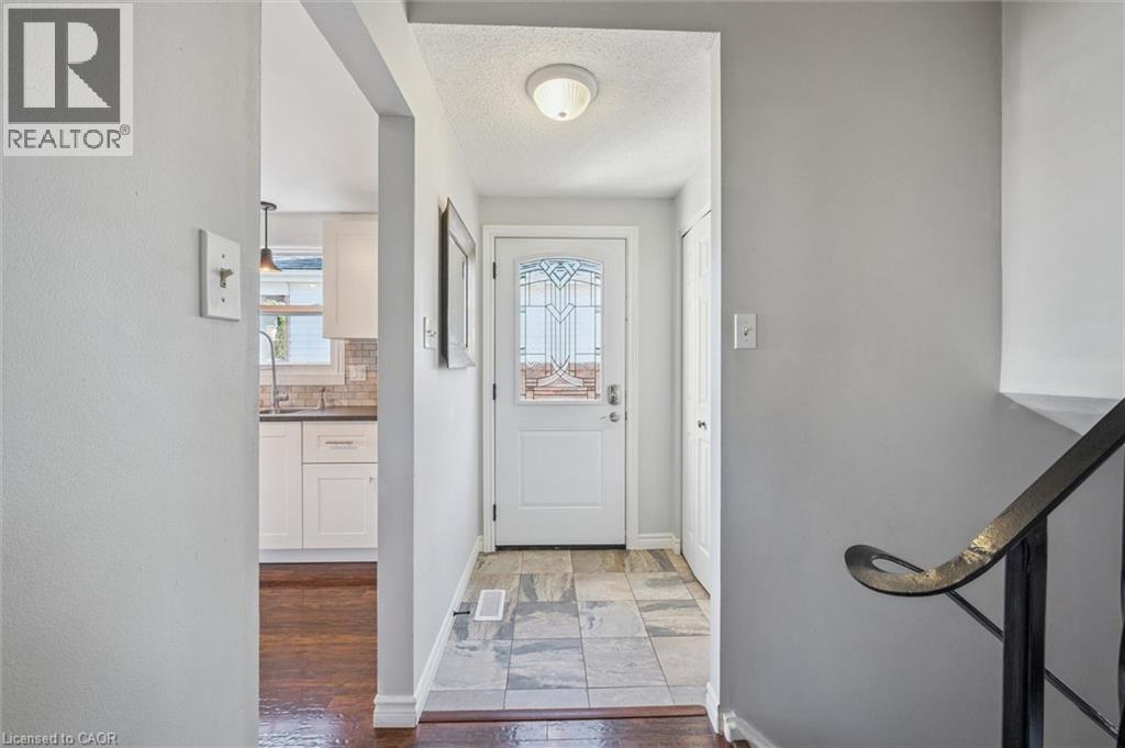 95 Macatee Place, Cambridge, Ontario  N1R 7G5 - Photo 5 - 40776511