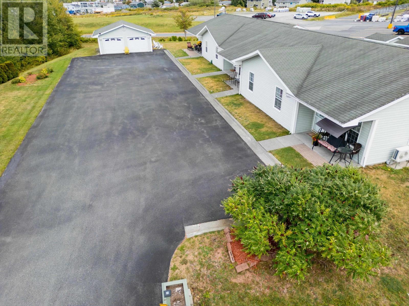 69-71-73-75 Dundee Drive, Sydney, Nova Scotia  B1P 5V2 - Photo 3 - 202521774