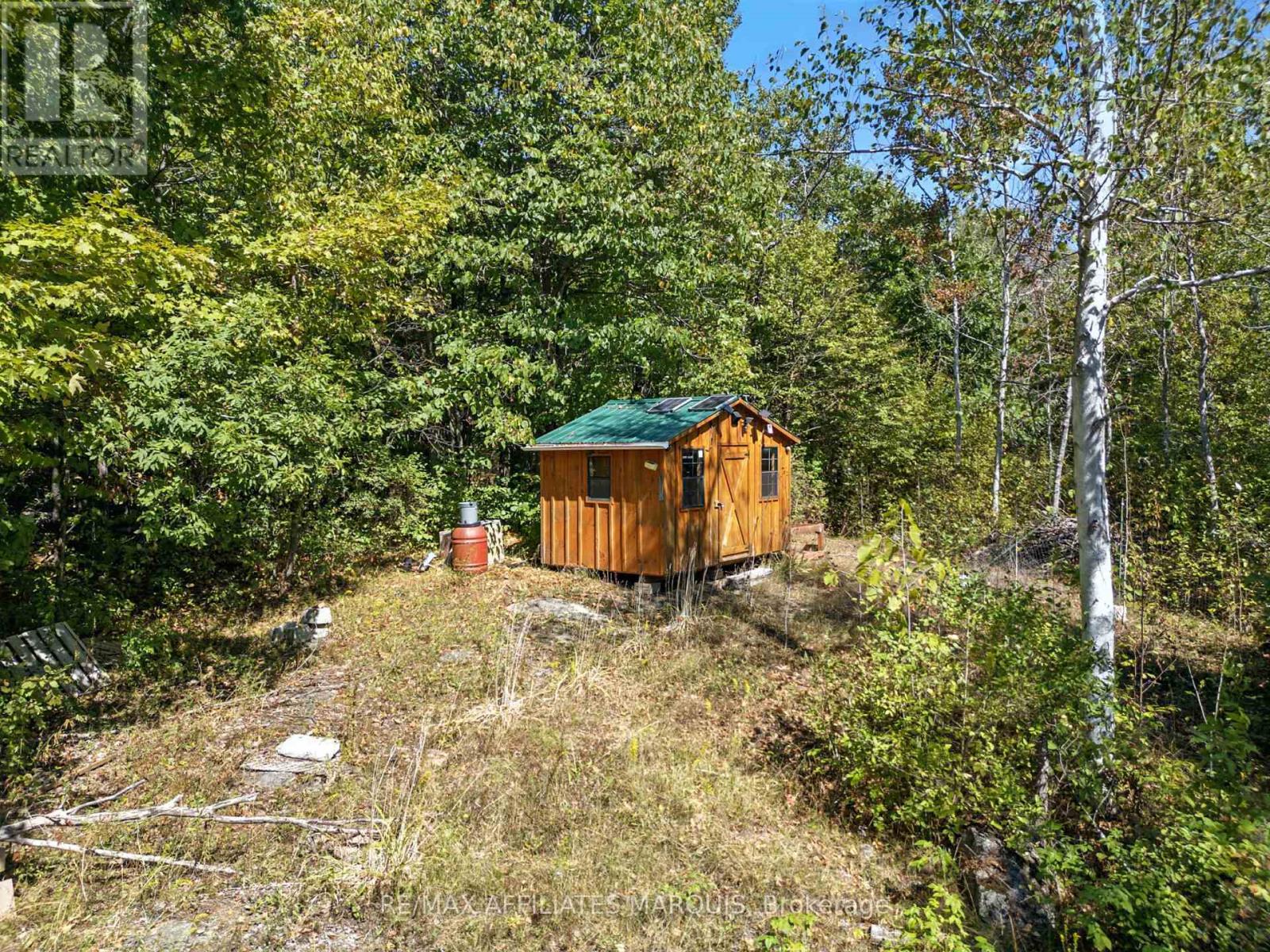 290 Ebbs Bay Road, Drummond/north Elmsley, Ontario  K7C 4K8 - Photo 6 - X12384442