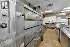 2741 17 Avenue Sw, Calgary, Alberta  T3E 7E1 - Photo 7 - A2222210