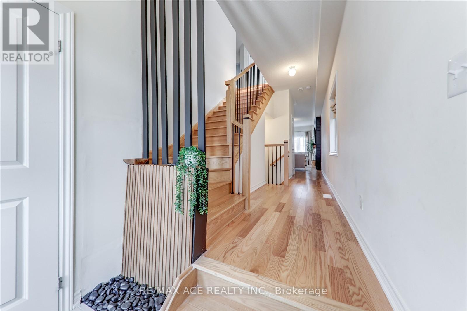 1111 Skyridge Boulevard, Pickering, Ontario  L1X 0M8 - Photo 5 - E12451880