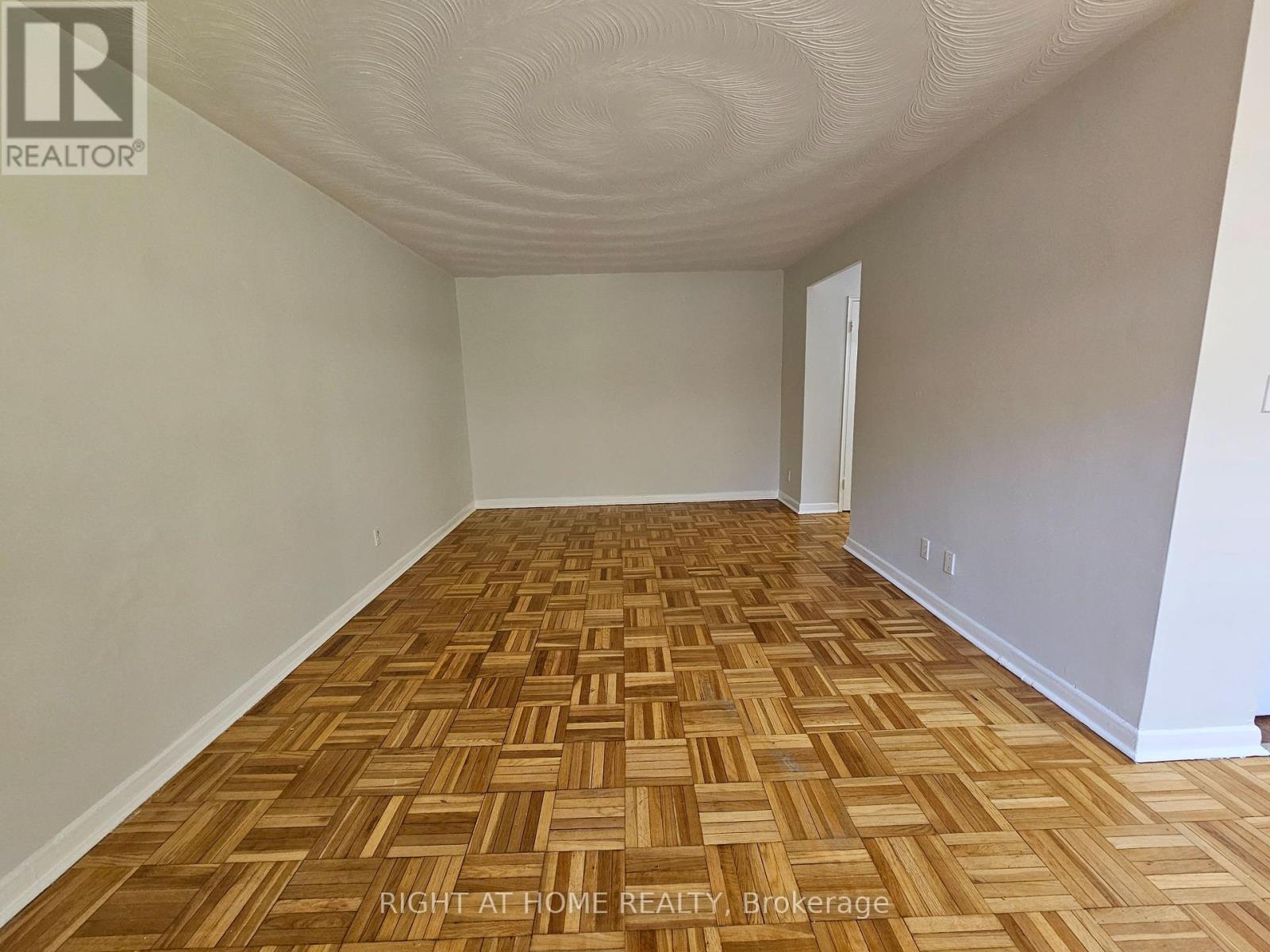 207 - 20 Cosburn Avenue, Toronto, Ontario  M4K 2E7 - Photo 24 - E12451891