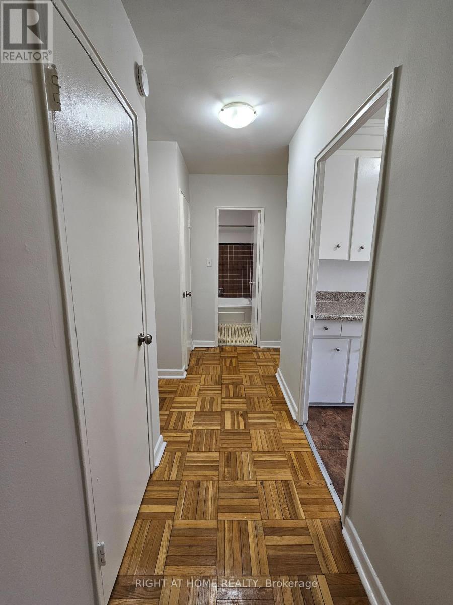 207 - 20 Cosburn Avenue, Toronto, Ontario  M4K 2E7 - Photo 26 - E12451891