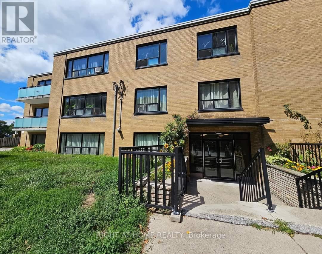 207 - 20 Cosburn Avenue, Toronto, Ontario  M4K 2E7 - Photo 4 - E12451891