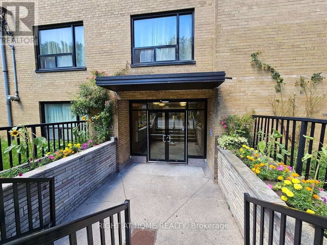 207 - 20 Cosburn Avenue, Toronto, Ontario  M4K 2E7 - Photo 5 - E12451891