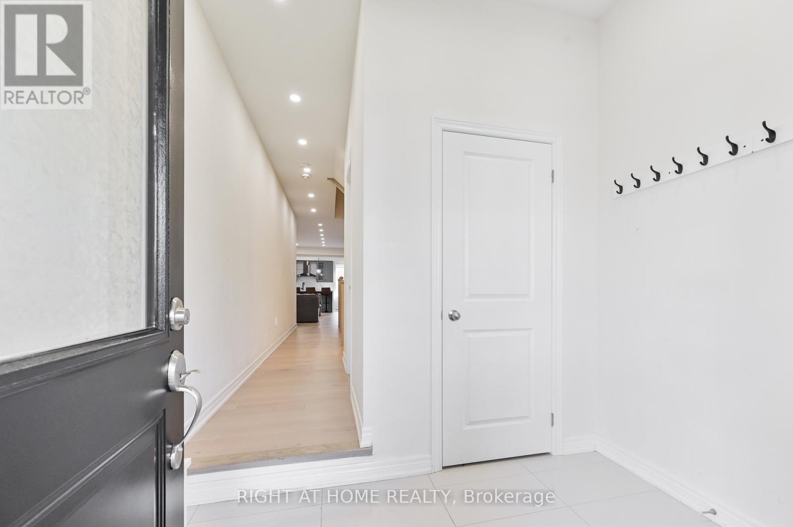 80 Conarty Crescent, Whitby, Ontario  L1P 0L4 - Photo 3 - E12451898