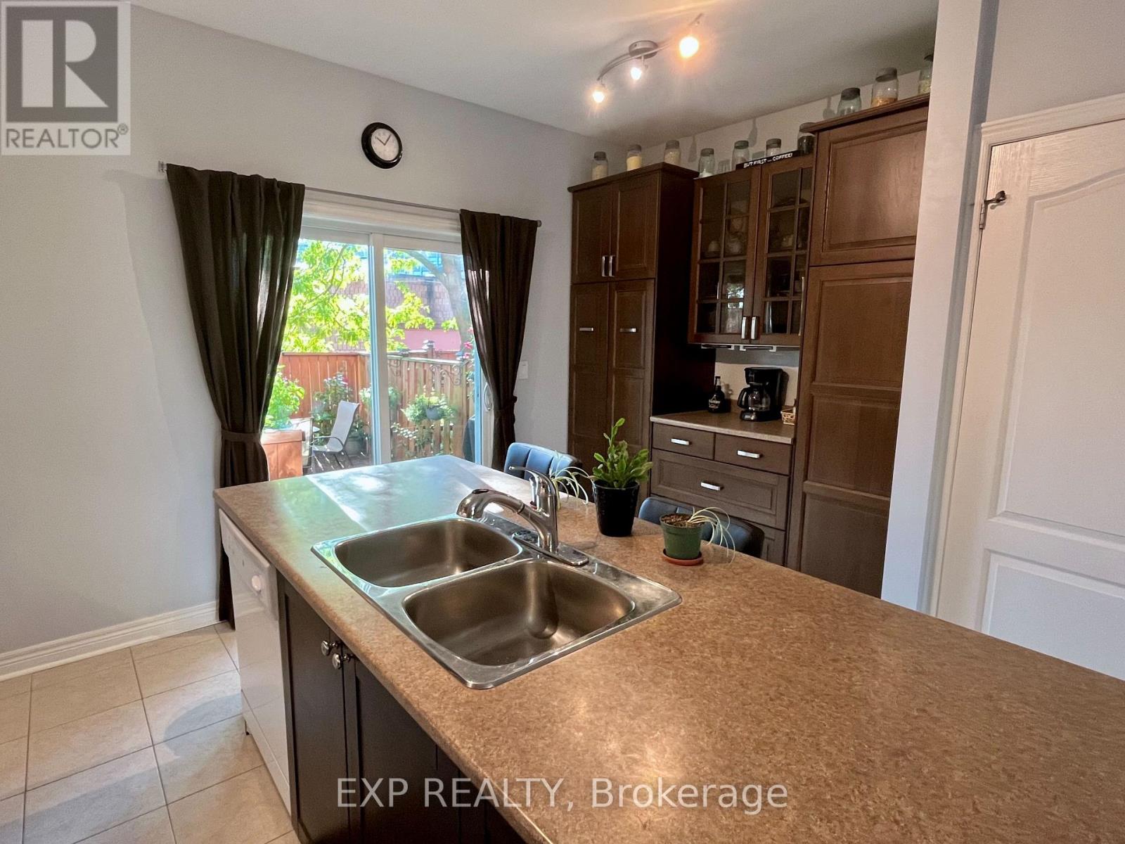 17 Montoro Lane, Toronto, Ontario  M1E 0B1 - Photo 7 - E12451934