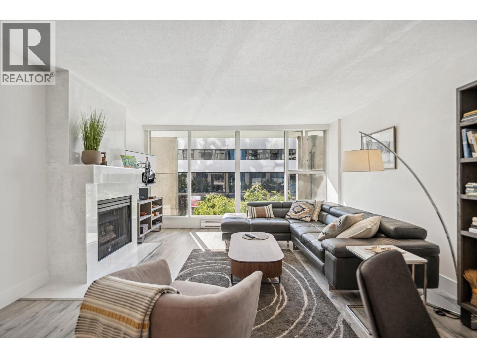 205 1633 W 8th Avenue, Vancouver, British Columbia  V6J 5H7 - Photo 4 - R3055571