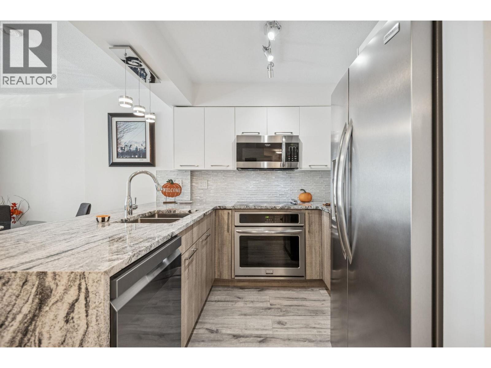 205 1633 W 8th Avenue, Vancouver, British Columbia  V6J 5H7 - Photo 12 - R3055571