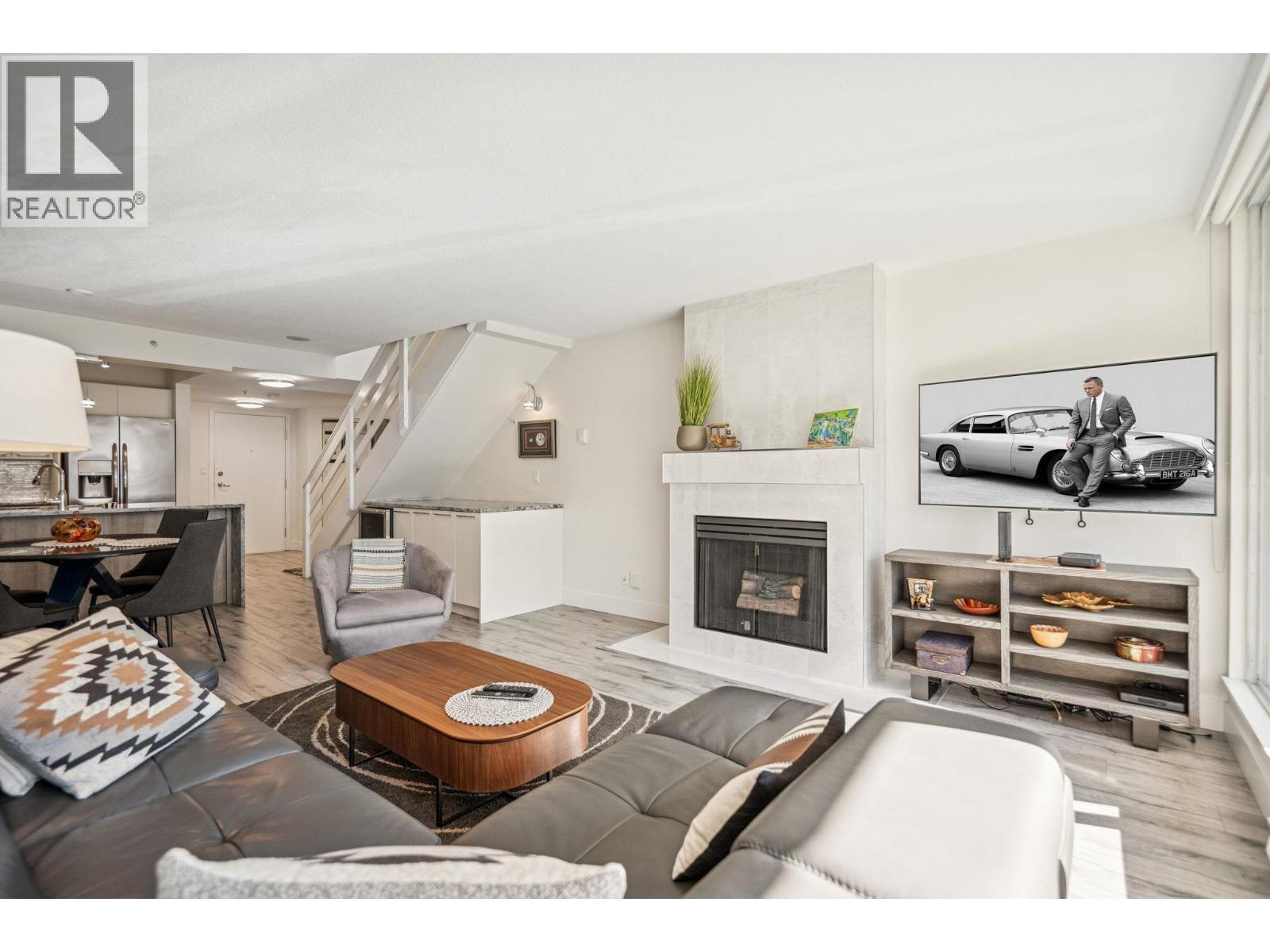 205 1633 W 8th Avenue, Vancouver, British Columbia  V6J 5H7 - Photo 2 - R3055571