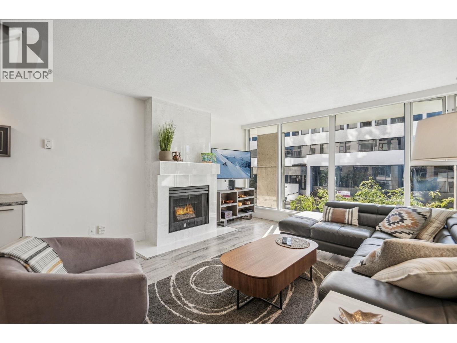 205 1633 W 8th Avenue, Vancouver, British Columbia  V6J 5H7 - Photo 3 - R3055571