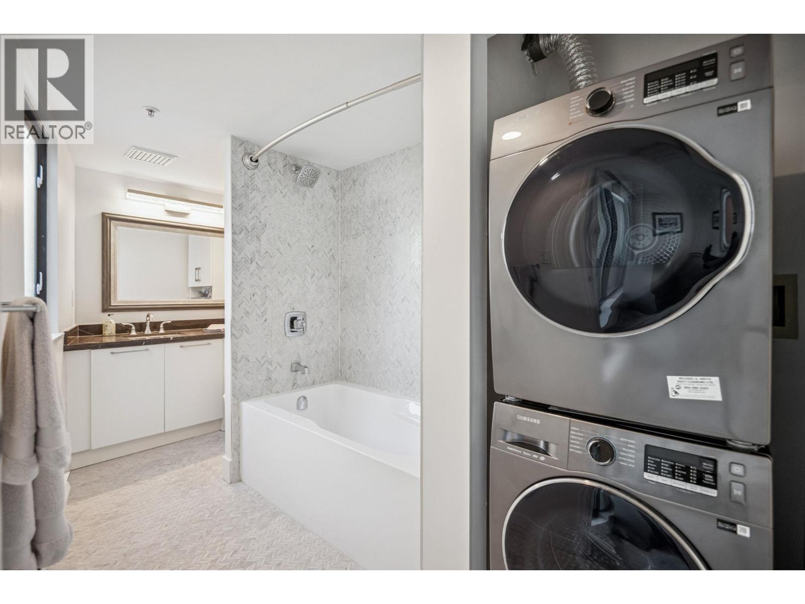 205 1633 W 8th Avenue, Vancouver, British Columbia  V6J 5H7 - Photo 21 - R3055571