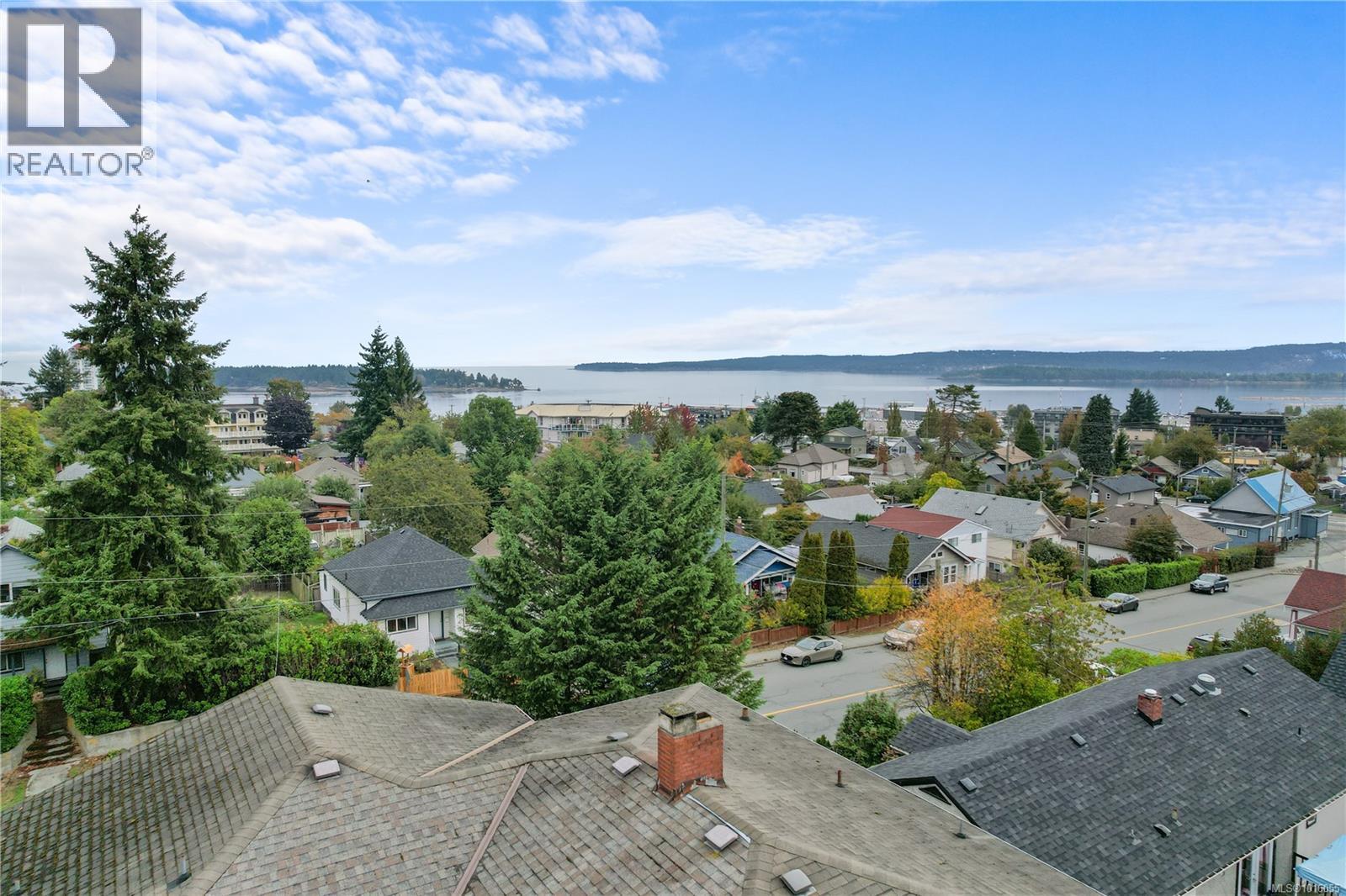 609 Milton St, Nanaimo, British Columbia  V9R 2L4 - Photo 4 - 1016055