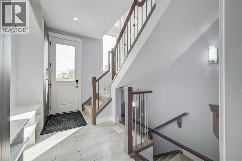66 Heston Street Nw, Calgary, Alberta  T2K 2C1 - Photo 18 - A2260869