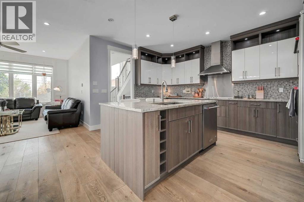 66 Heston Street Nw, Calgary, Alberta  T2K 2C1 - Photo 7 - A2260869
