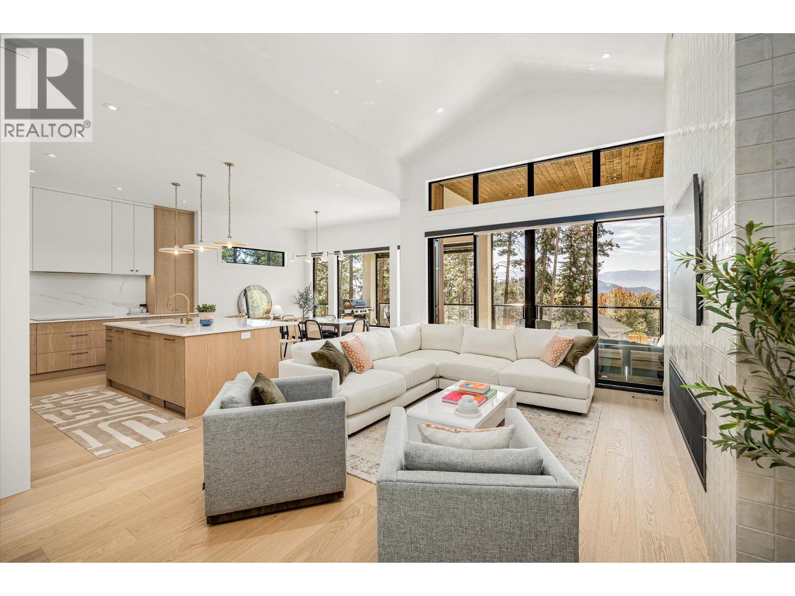 1395 April Springs Court, Kelowna, British Columbia  V1V 2C6 - Photo 19 - 10365324