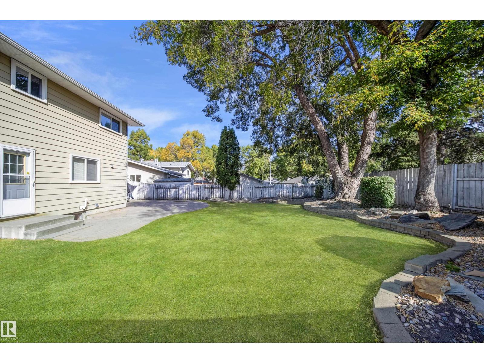 16 Graham Av, St. Albert, Alberta  T8N 1T6 - Photo 38 - E4461320