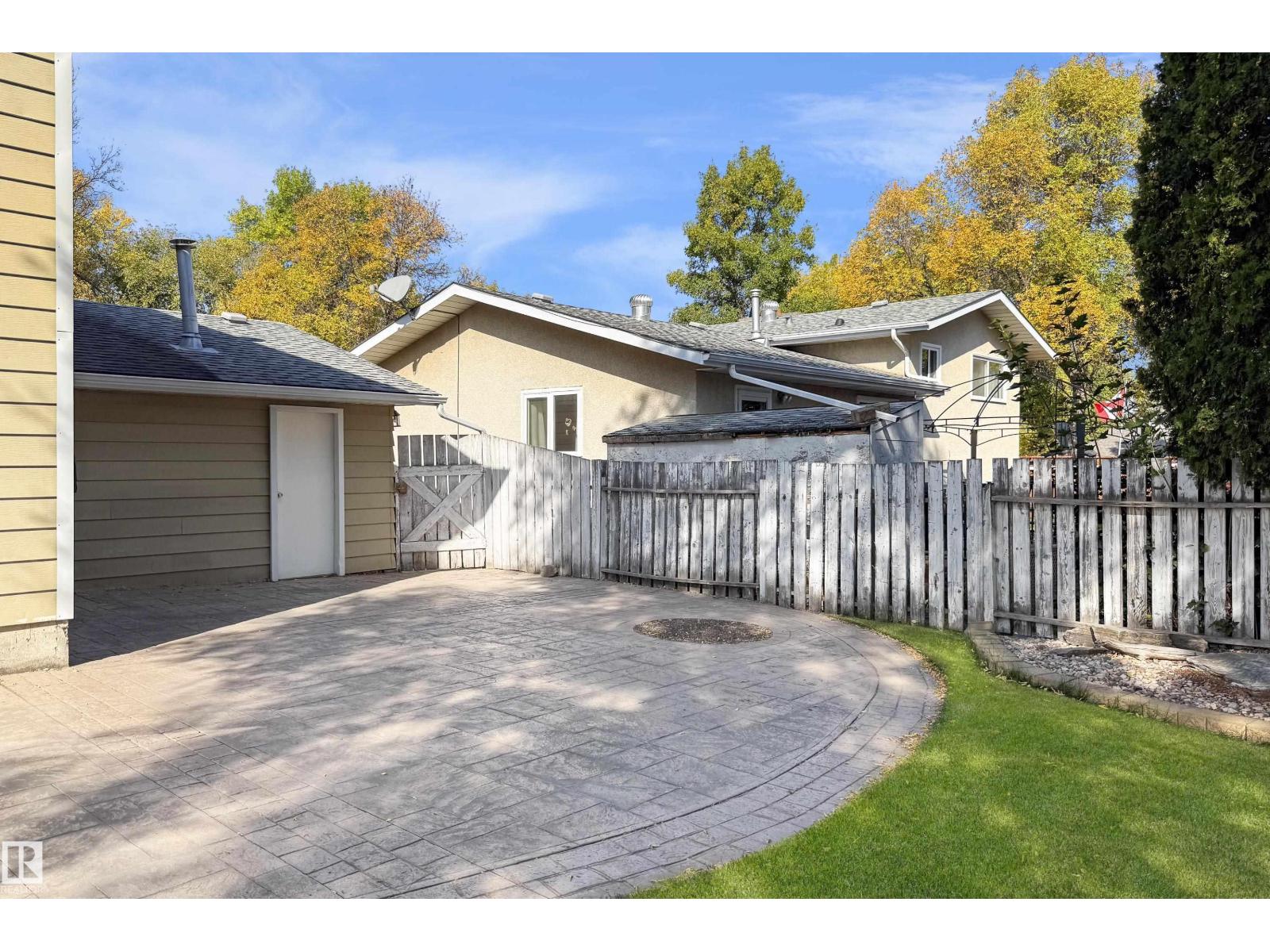 16 Graham Av, St. Albert, Alberta  T8N 1T6 - Photo 39 - E4461320