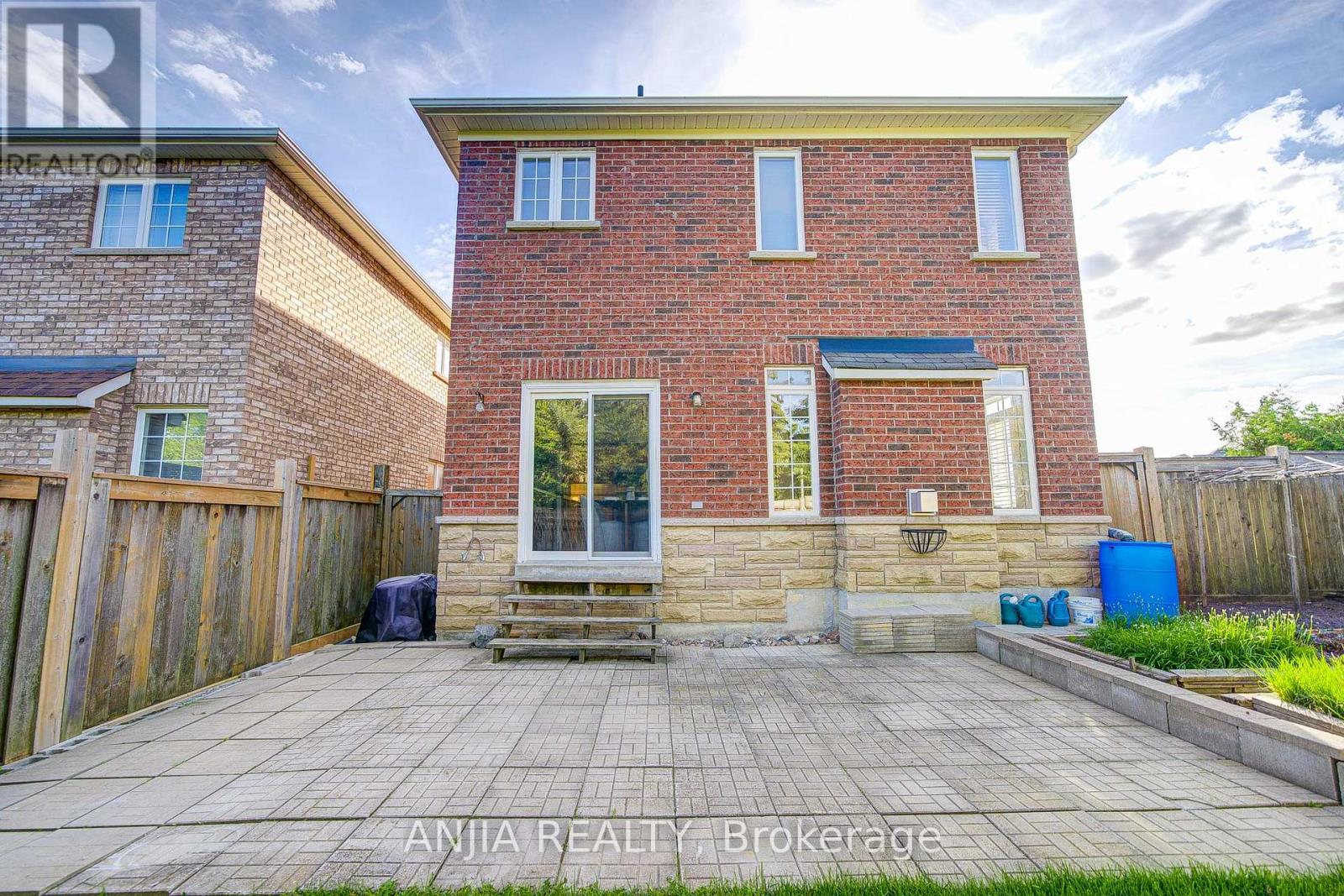 4 James Ratcliff Avenue, Whitchurch-Stouffville, Ontario  L4A 1P2 - Photo 45 - N12451818