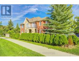 4 JAMES RATCLIFF AVENUE, Whitchurch-Stouffville, Ontario