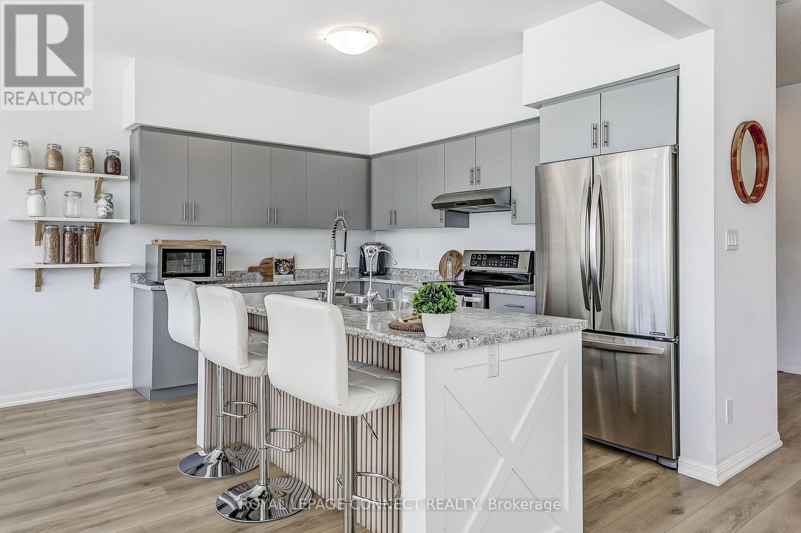 17 Don Hadden Crescent, Brock, Ontario  L0C 1H0 - Photo 13 - N12451843