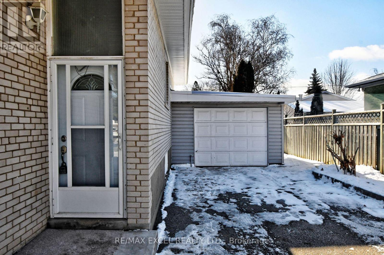 Bsmt - 412 Balkan Road, Richmond Hill, Ontario  L4C 2P3 - Photo 4 - N12451847