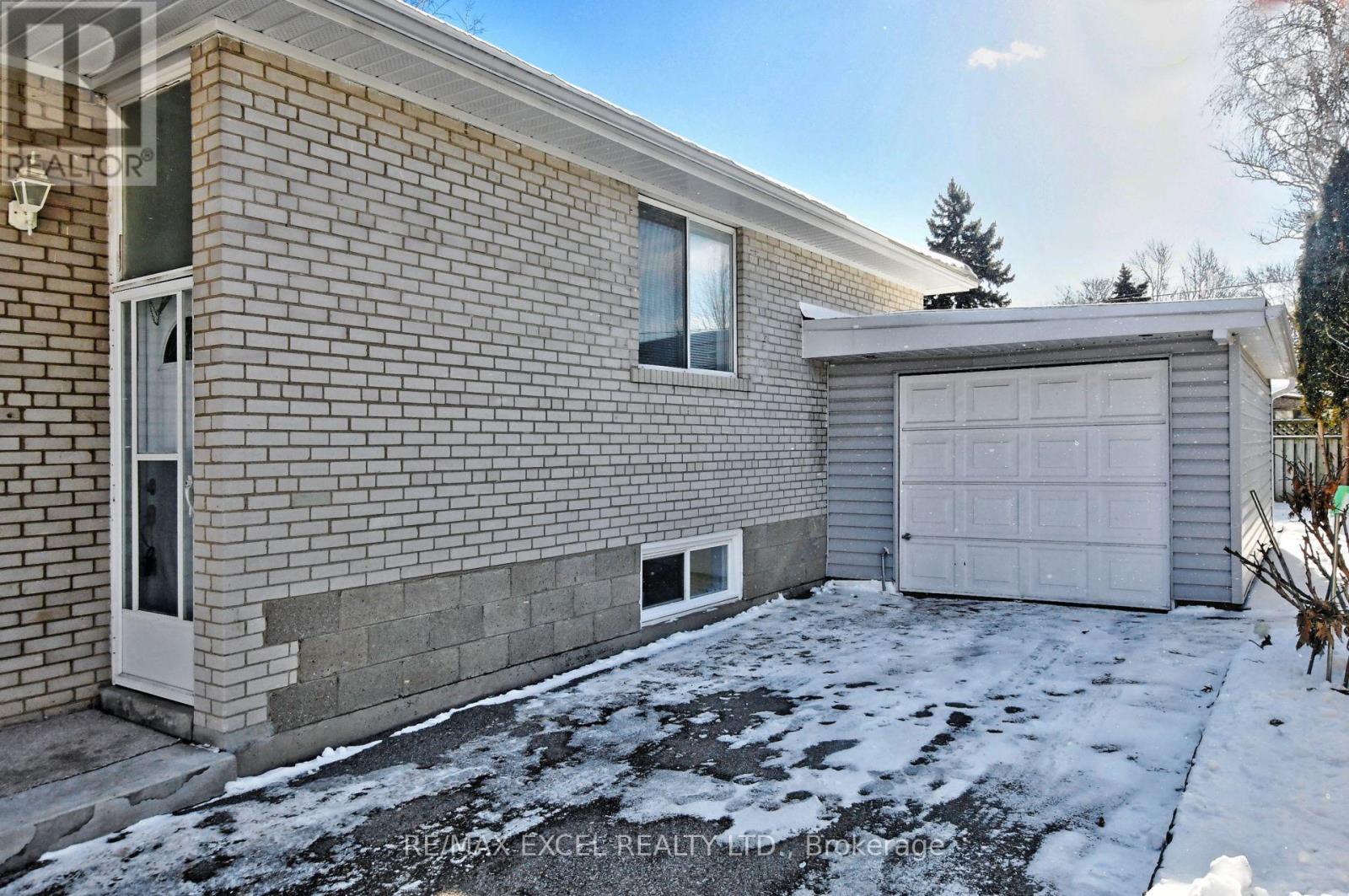 Bsmt - 412 Balkan Road, Richmond Hill, Ontario  L4C 2P3 - Photo 5 - N12451847