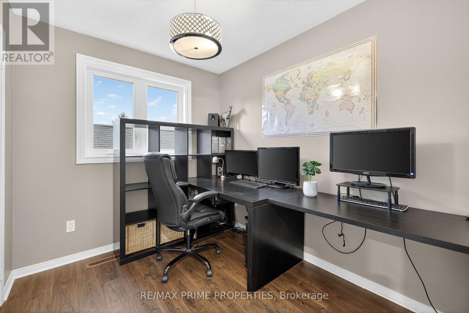 169 King Street, East Gwillimbury, Ontario  L0G 1M0 - Photo 18 - N12451858